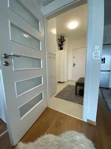 Mistral 408